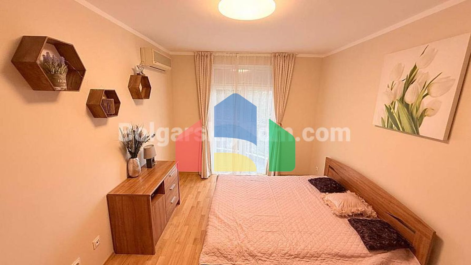 Трехкомнатная квартира в Оазис