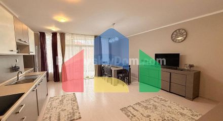 Трехкомнатная квартира в Оазис