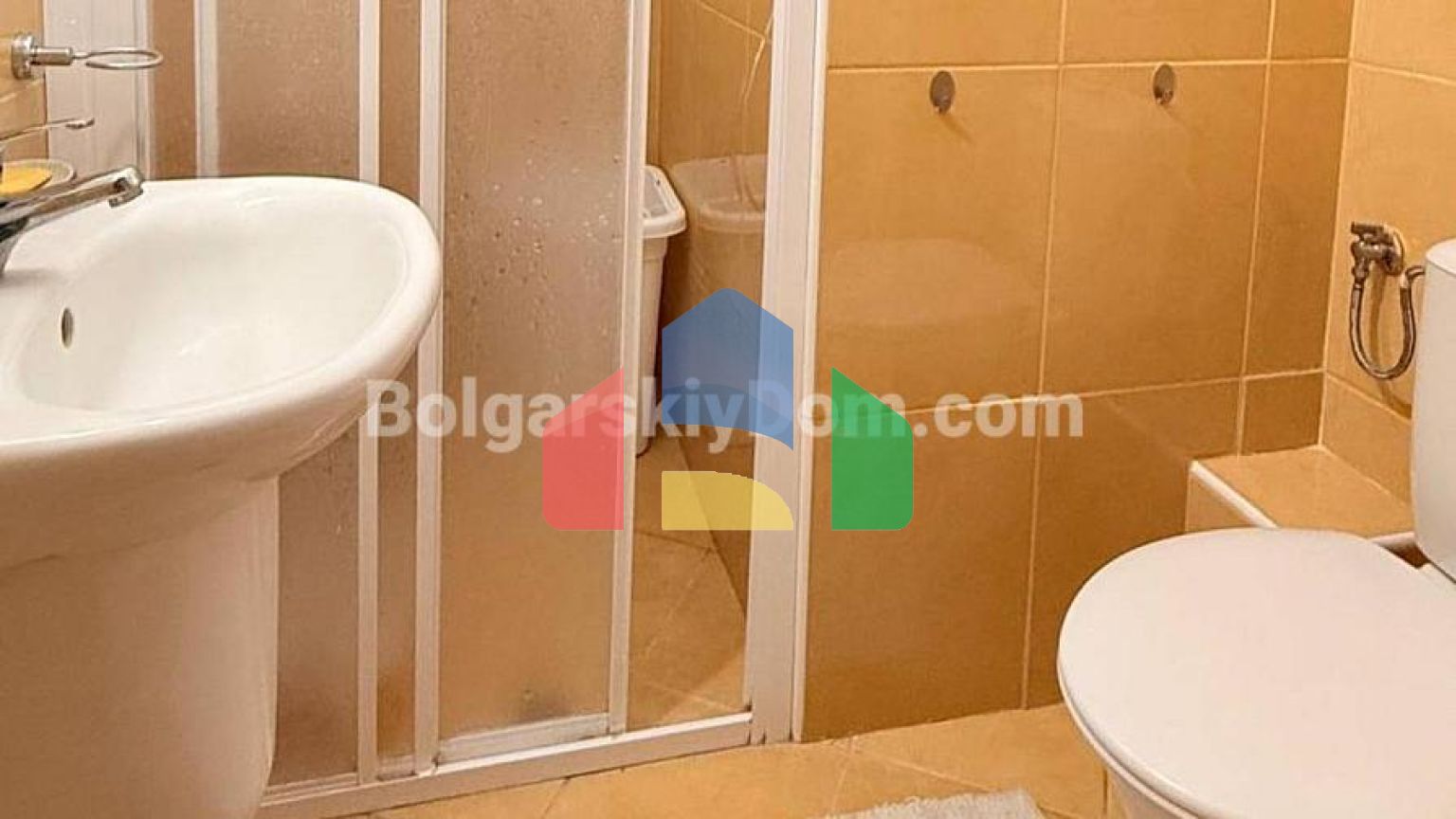 Трехкомнатная квартира в Оазис