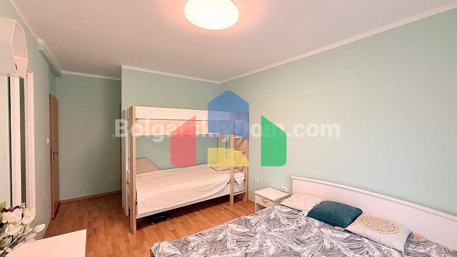 Трехкомнатная квартира в Оазис