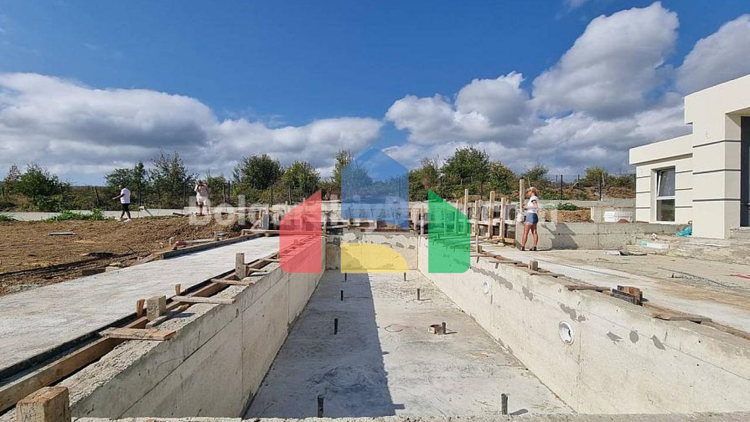 Будинок в Баня