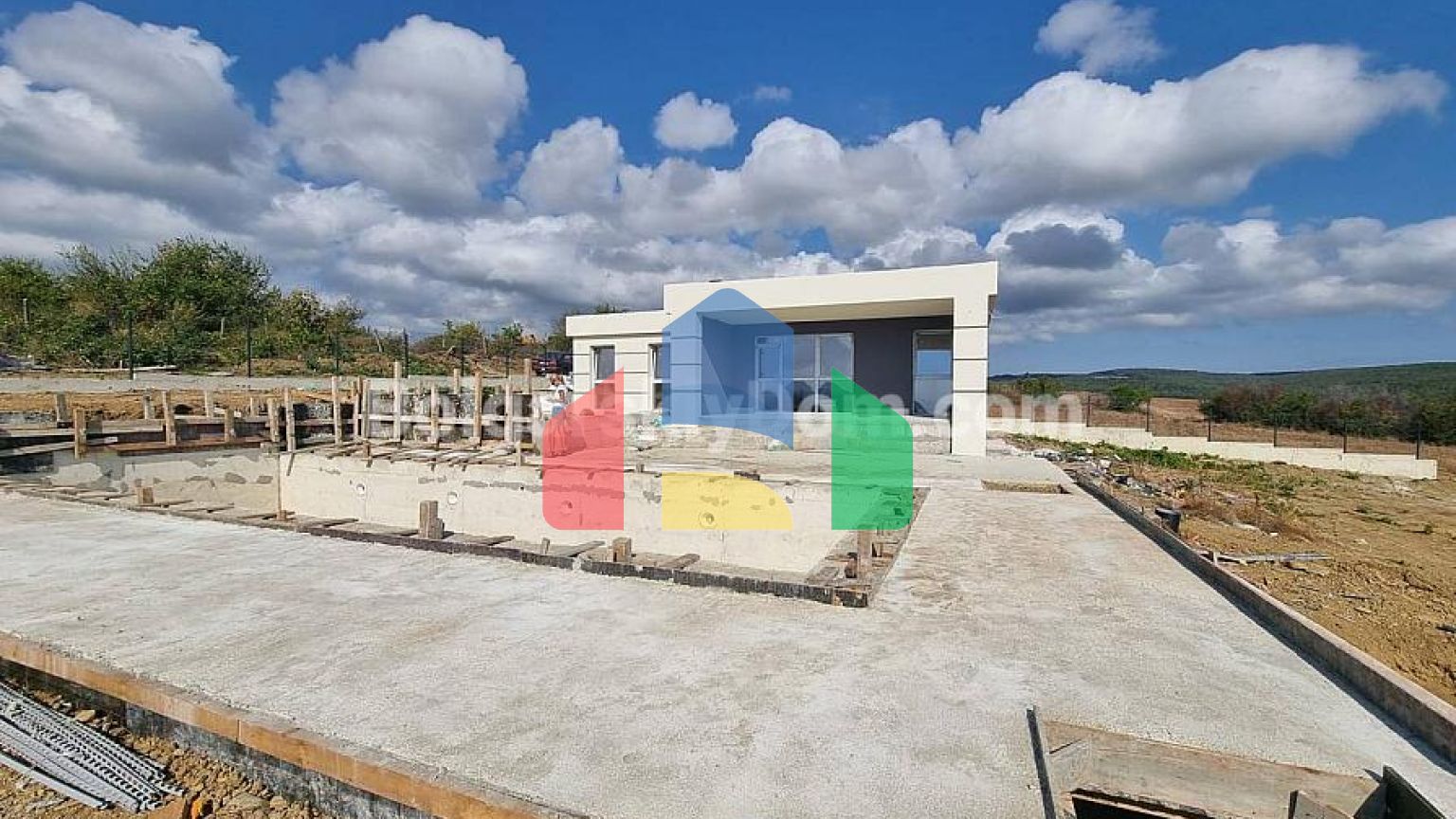 Будинок в Баня