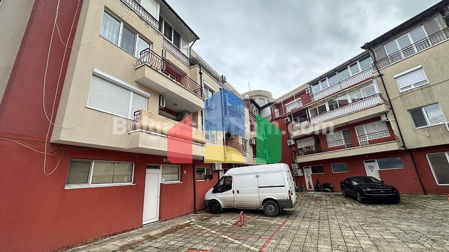 Двухкомнатная квартира в Равде