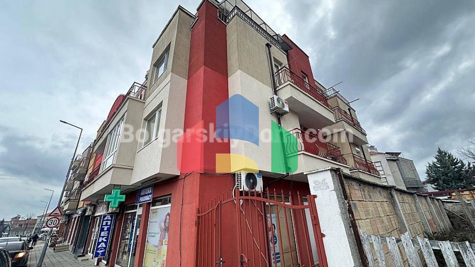 Двухкомнатная квартира в Равде