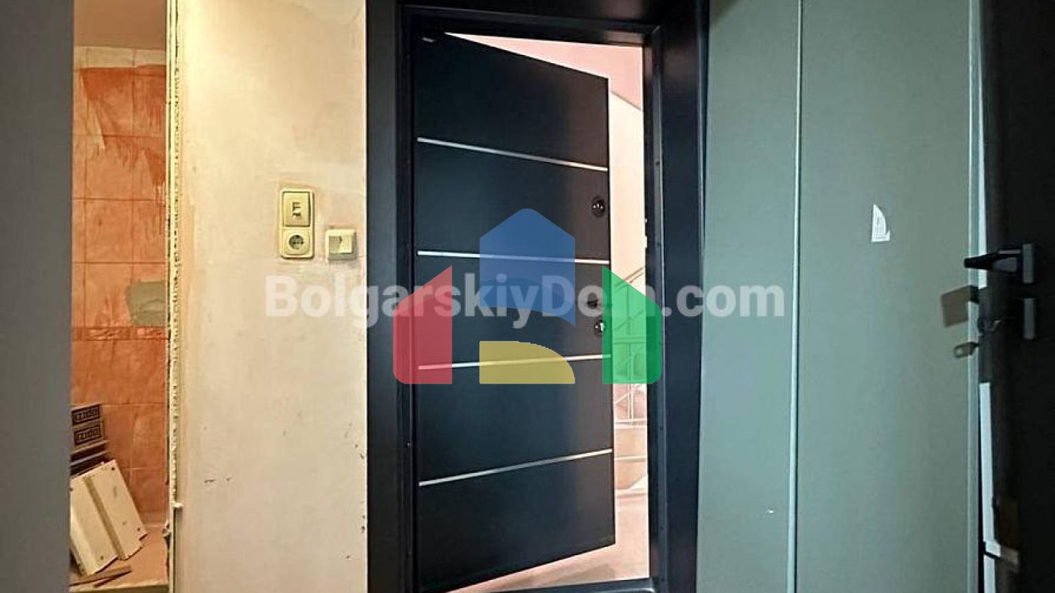 Двухкомнатная квартира в Равде