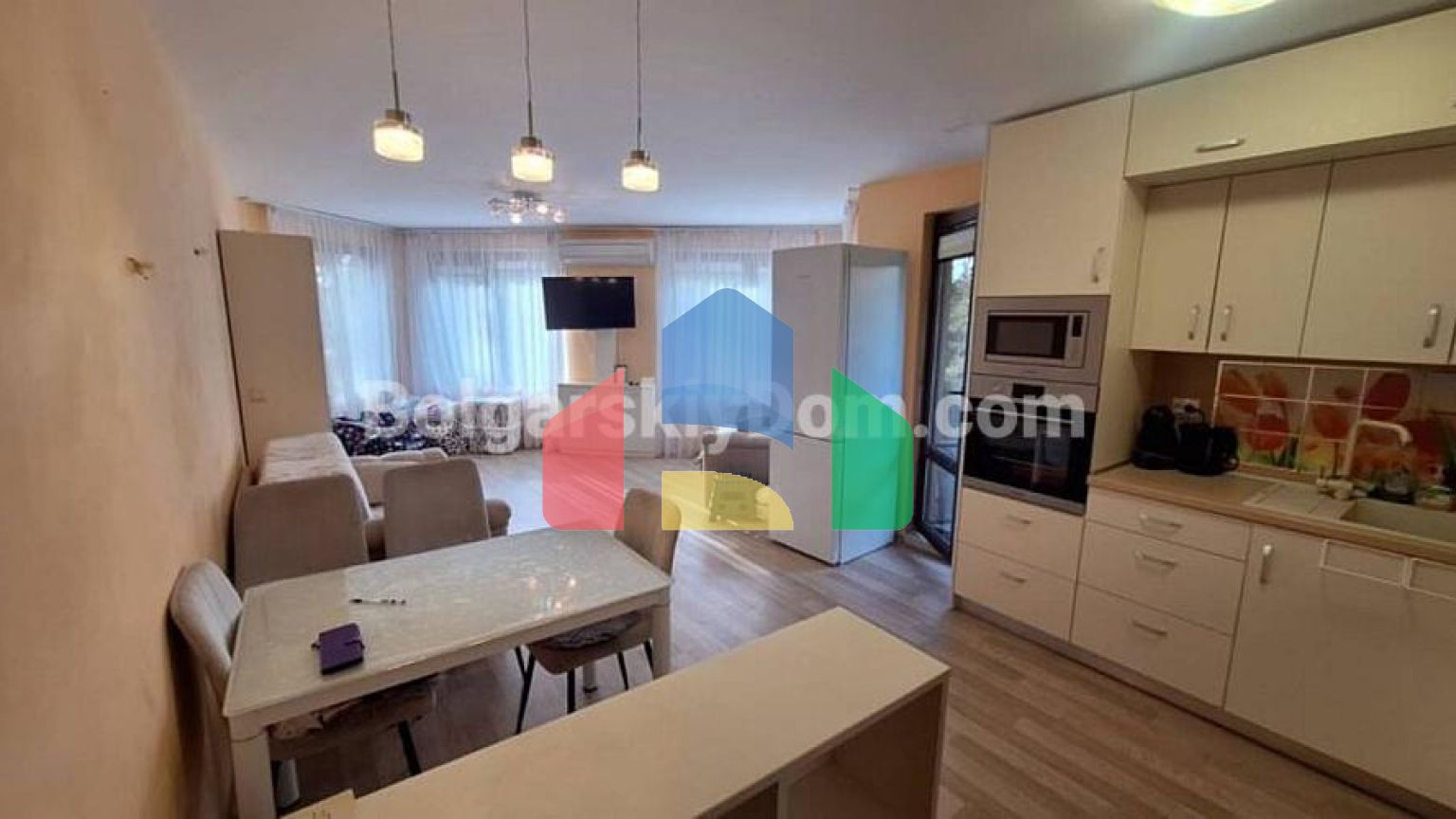 Трехкомнатная квартира в Рич 2