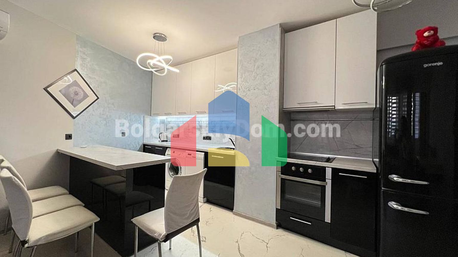 Двухкомнатная квартира в жилом доме