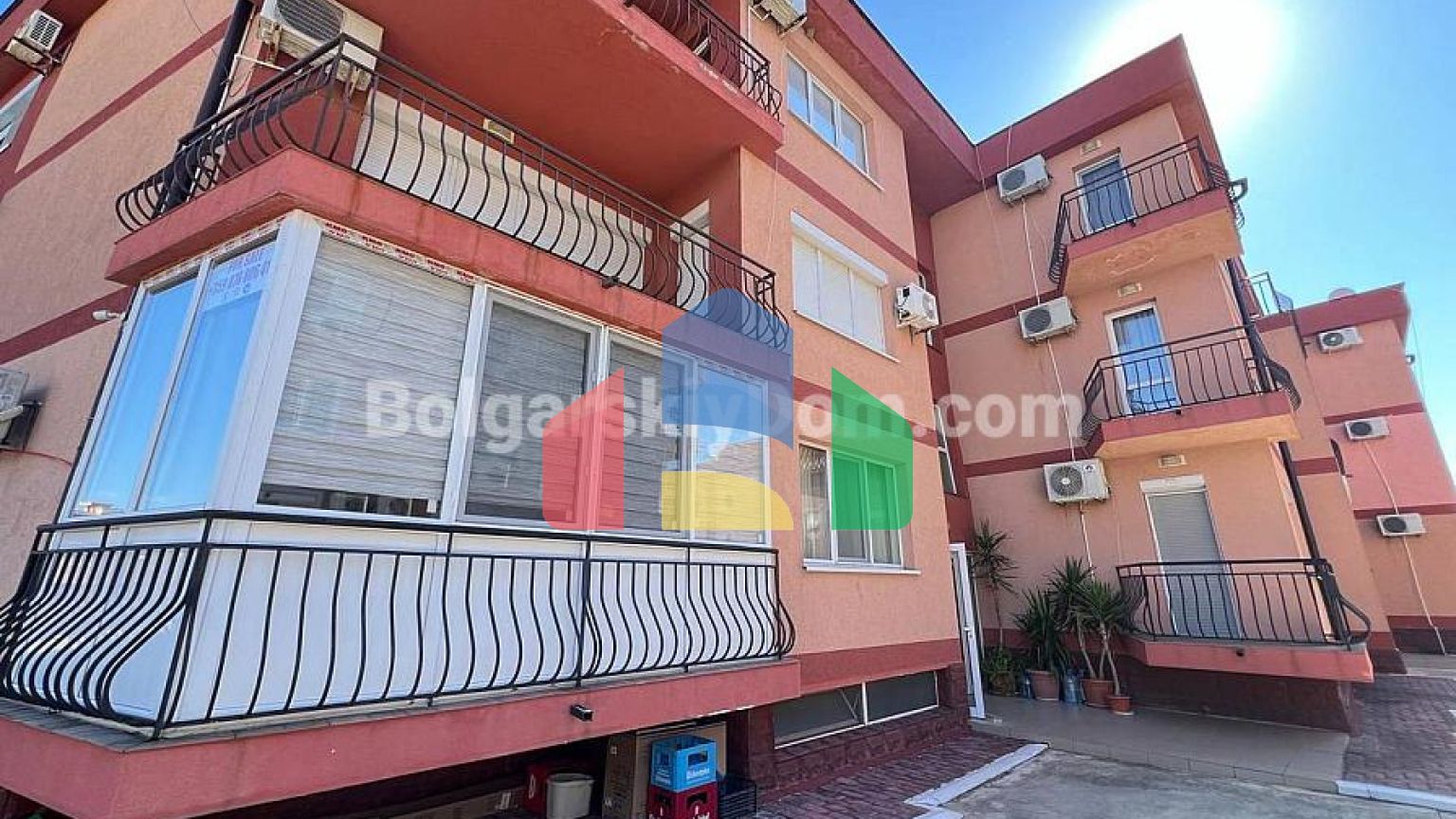 Двухкомнатная квартира в жилом доме