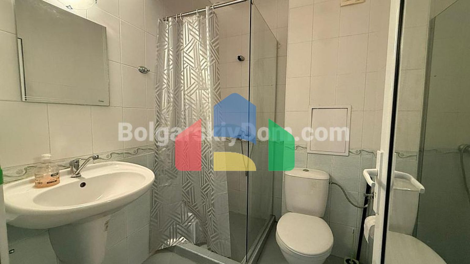 Двухкомнатная квартира в жилом доме