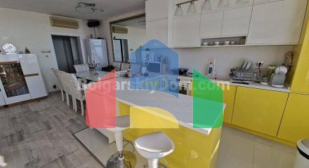 Трехкомнатная квартира в Оазис