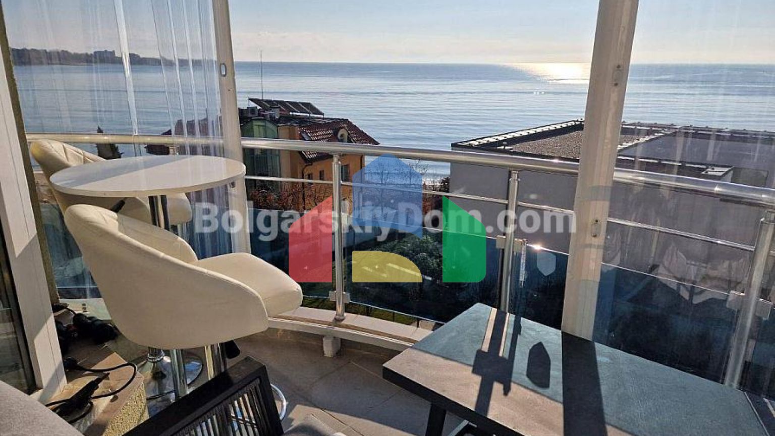 Трехкомнатная квартира в Оазис