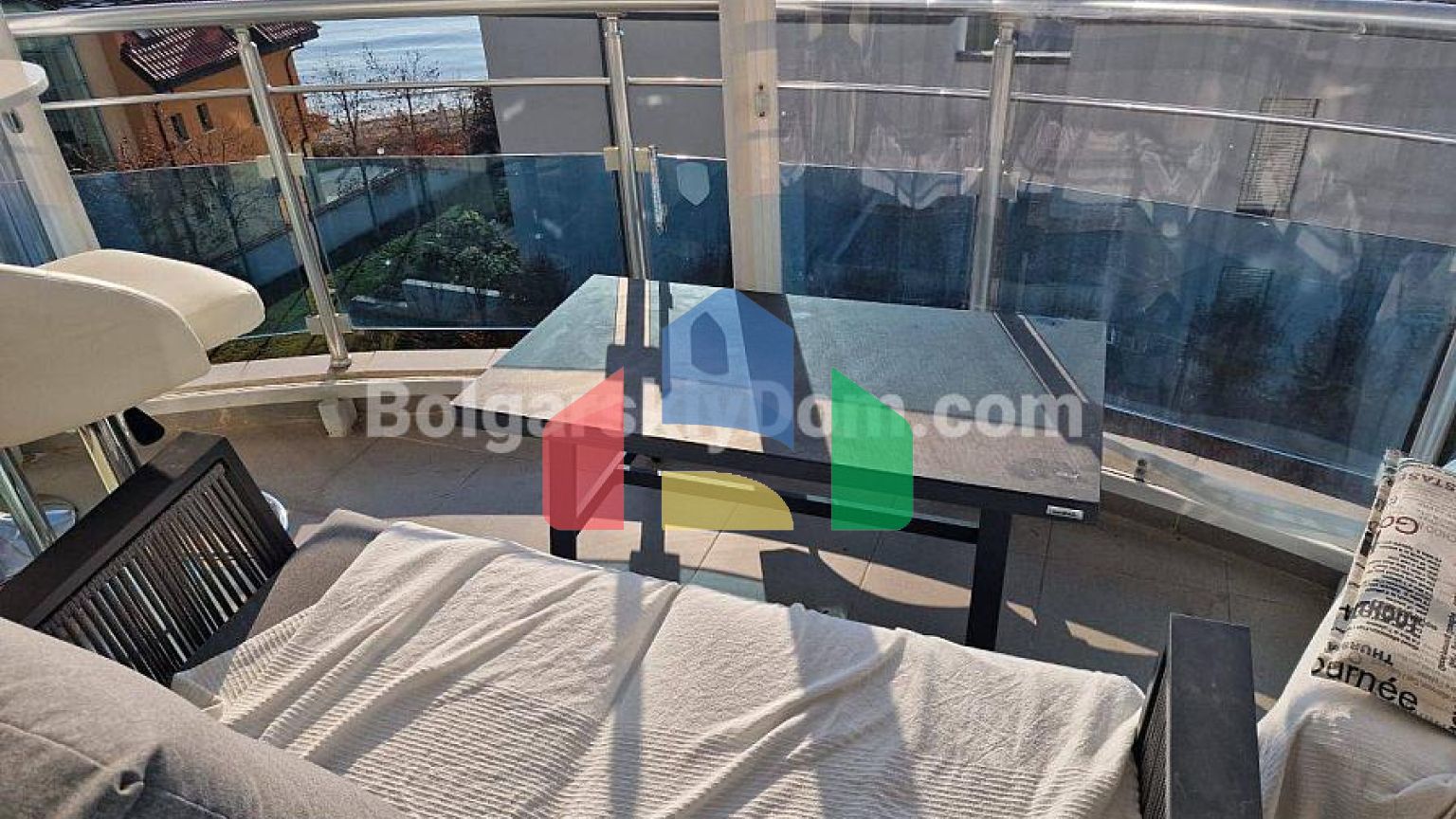 Трехкомнатная квартира в Оазис