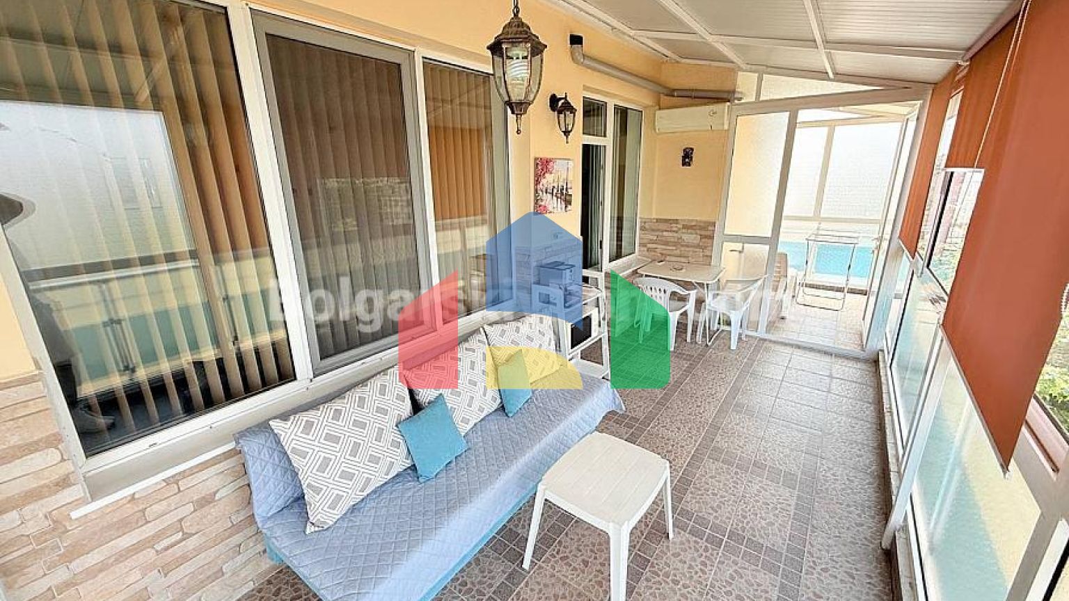 Квартира-студия в Оазис