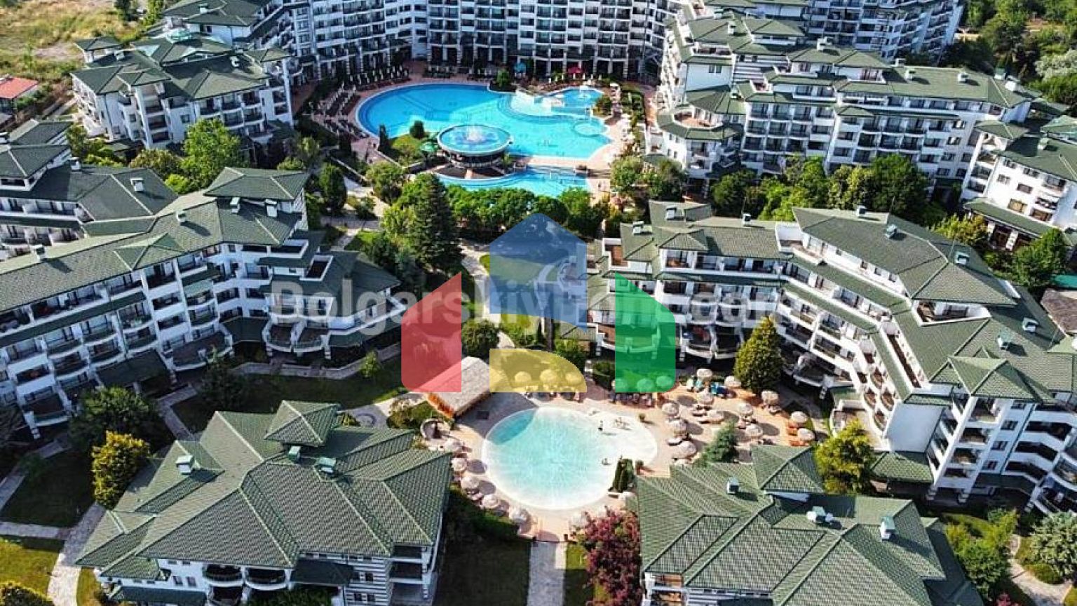 Квартира-студия в Эмеральд