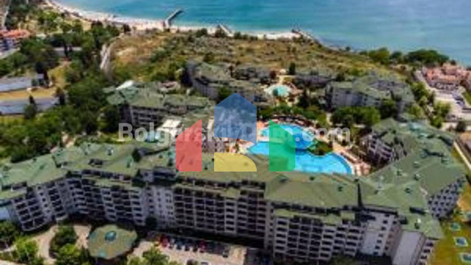 Квартира-студия в Эмеральд