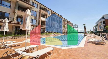 Двокімнатна квартира в Бургас Біч Резорт 2