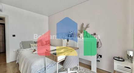 Three-bedroom apartment in Bayview Family
