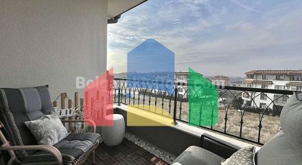 Three-bedroom apartment in Bayview Family