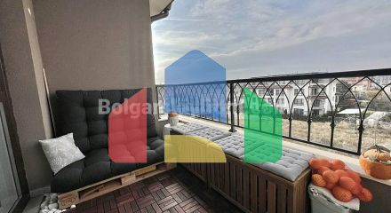 Three-bedroom apartment in Bayview Family