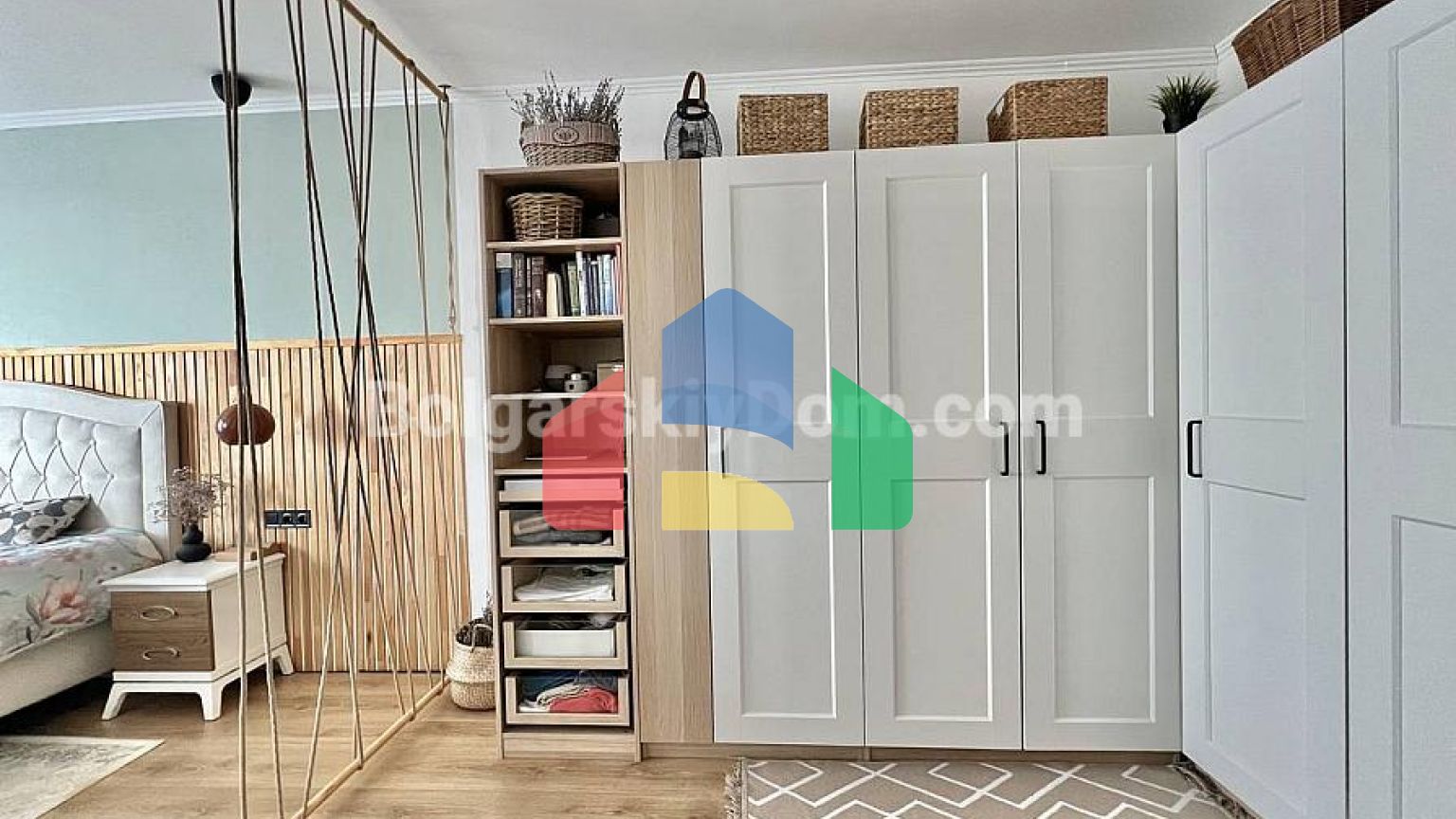 Чотирикімнатна квартира в Бейвю Фемілі