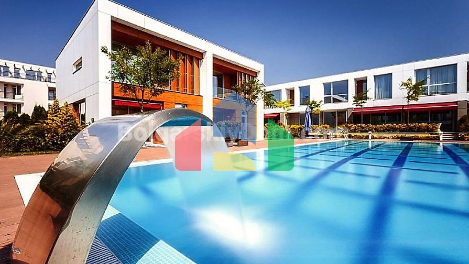 Розкішний котедж в комплексі Атлантіс в Сарафово