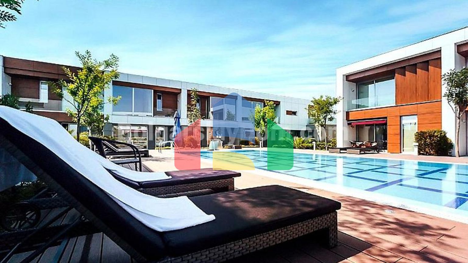 Розкішний котедж в комплексі Атлантіс в Сарафово