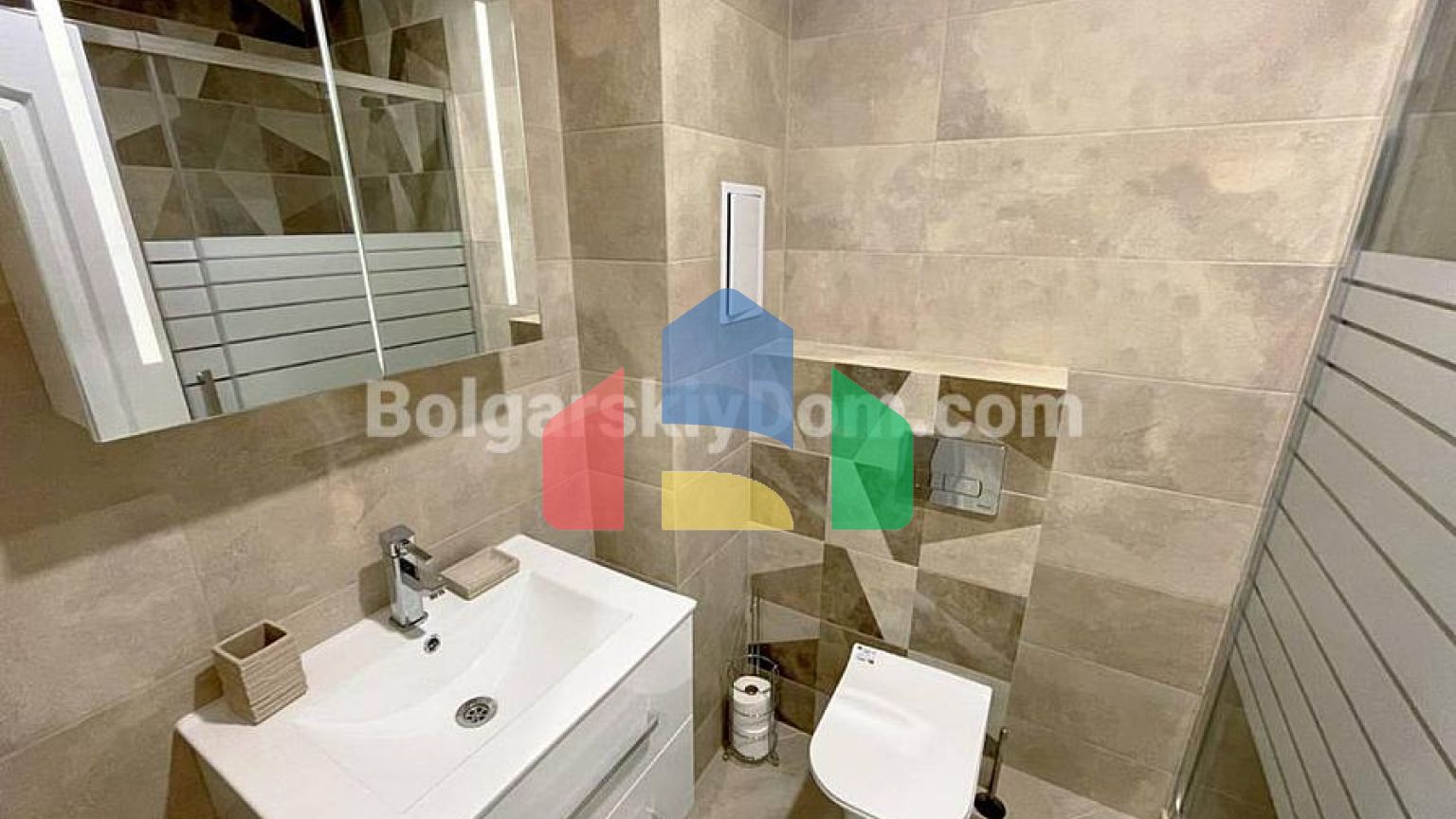 Двокімнатна квартира в Бургас Біч Резорт 2