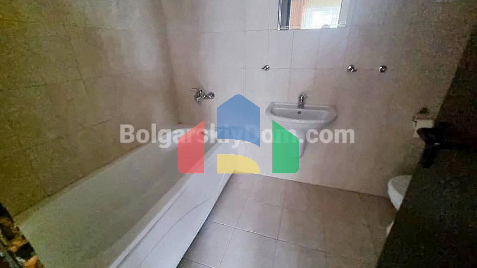 Двокімнатна квартира в Клара