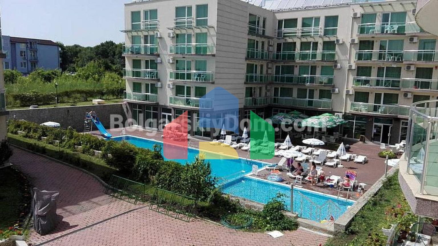 Двокімнатна квартира в Клара