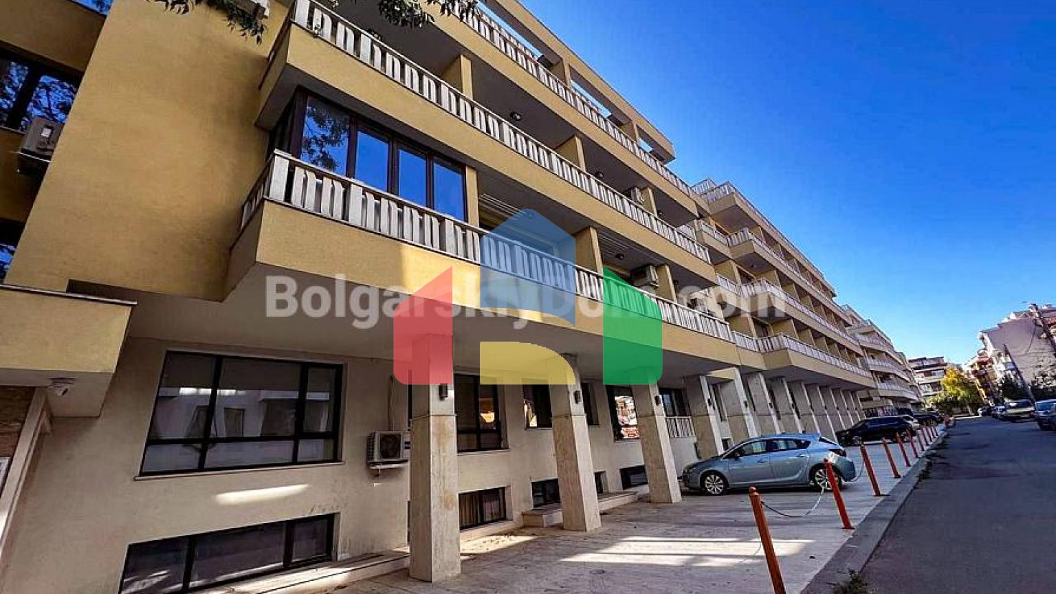 Двокімнатна квартира в Златен Бряг