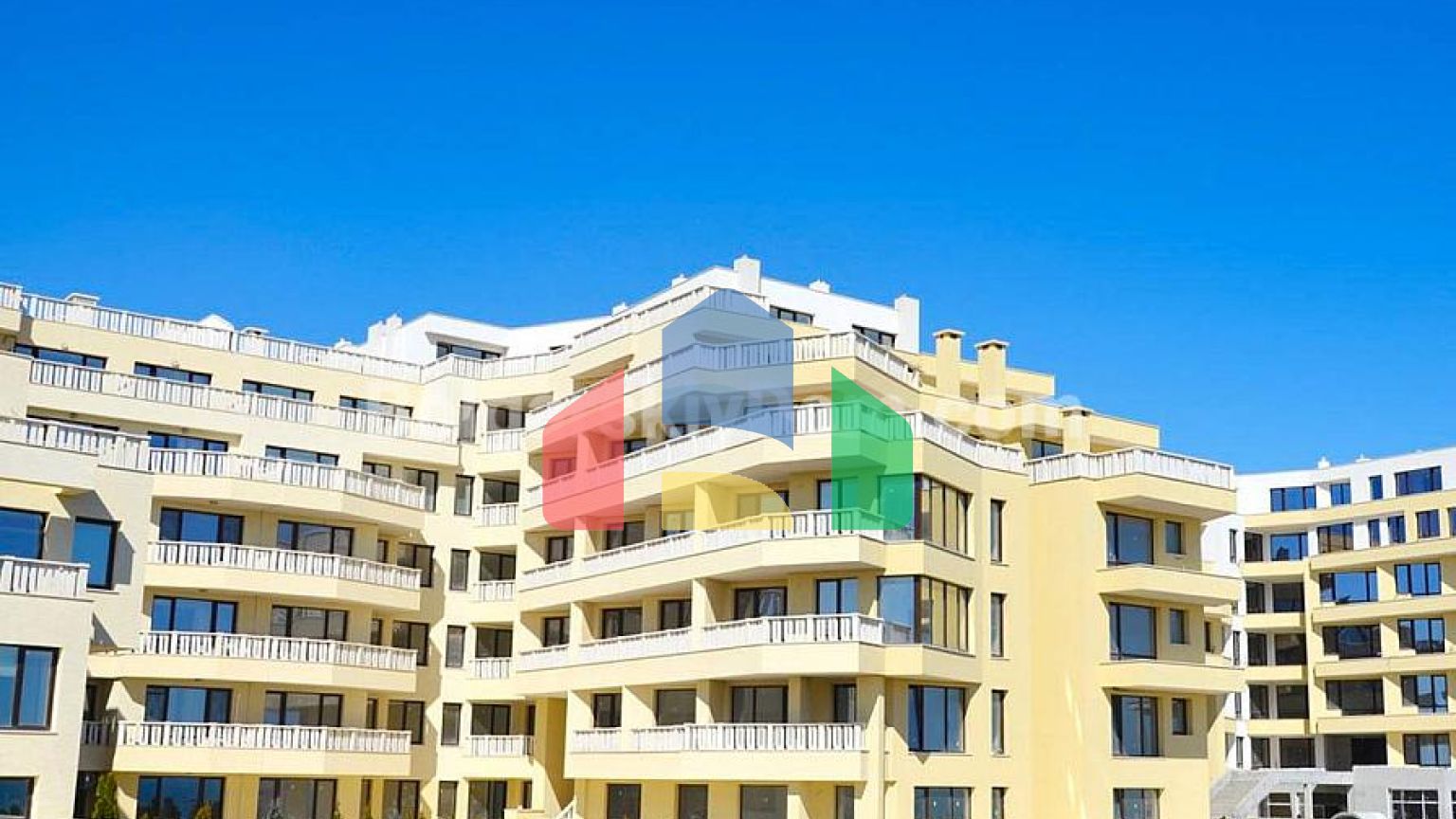 Двокімнатна квартира в Златен Бряг