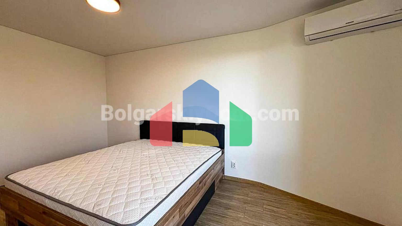 Двокімнатна квартира в Златен Бряг