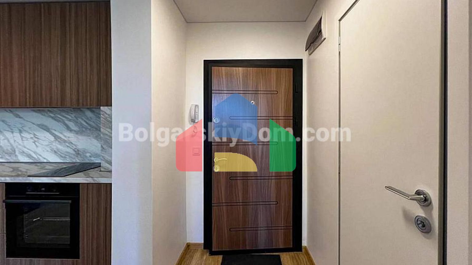 Двокімнатна квартира в Златен Бряг