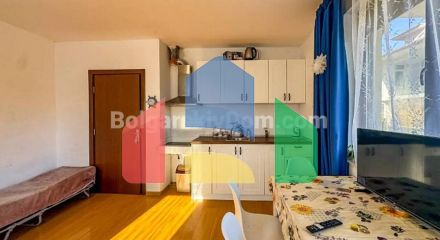 Студия в жилом доме в квартале Сарафово