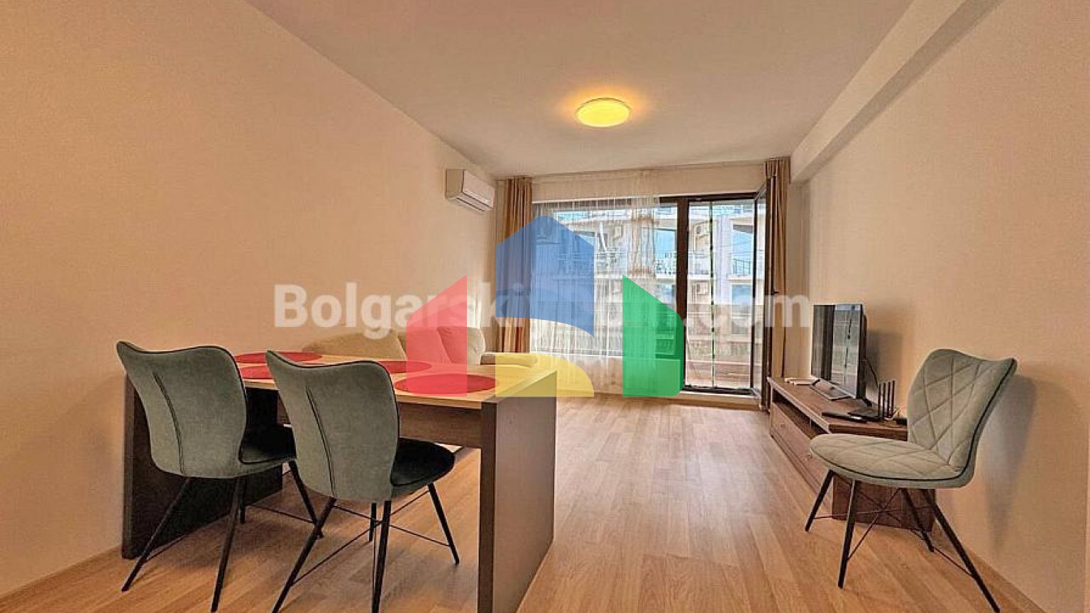 Двухкомнатная квартира в Хелена