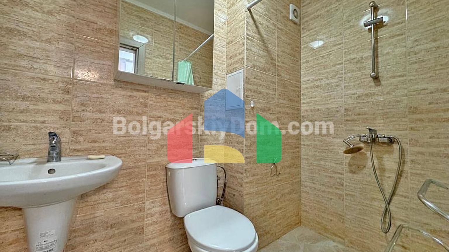 Двухкомнатная квартира в Хелена