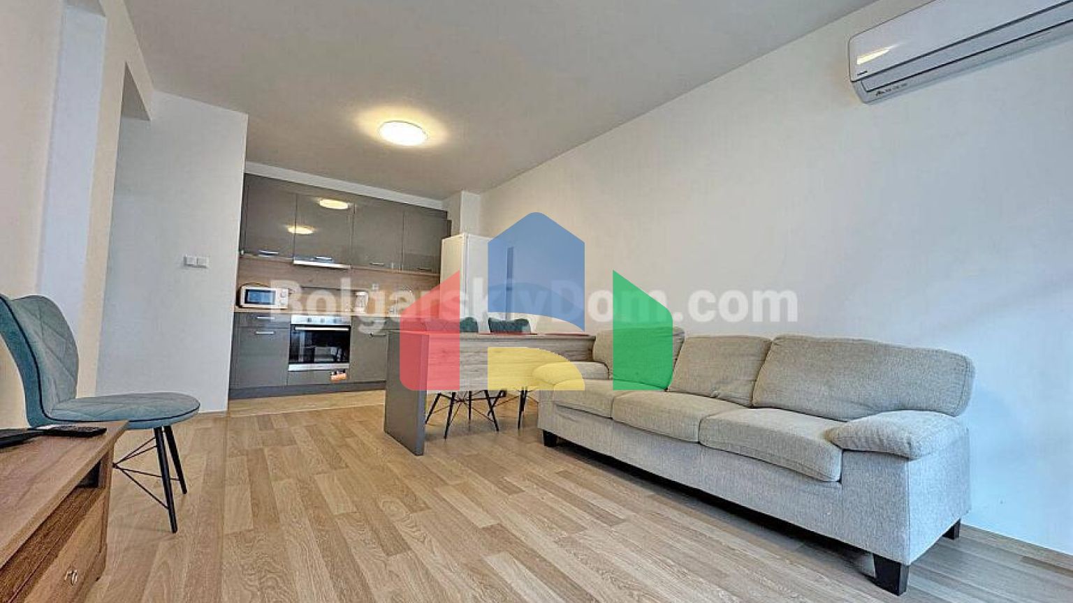 Двухкомнатная квартира в Хелена