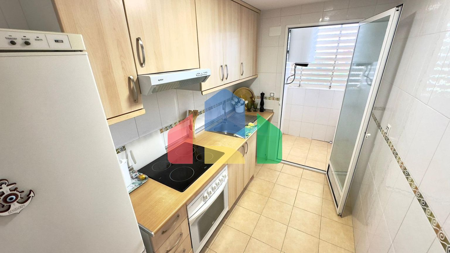 «Впечатляющая квартира на 18 этаже с панорамным видом на море в Бенидорме»