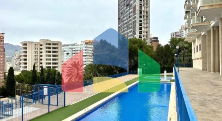 «Впечатляющая квартира на 18 этаже с панорамным видом на море в Бенидорме»