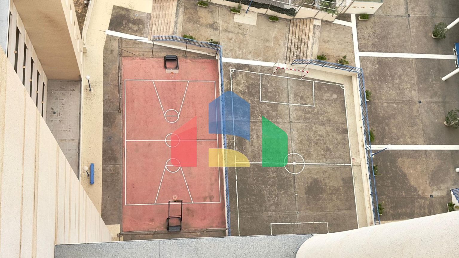 «Впечатляющая квартира на 18 этаже с панорамным видом на море в Бенидорме»