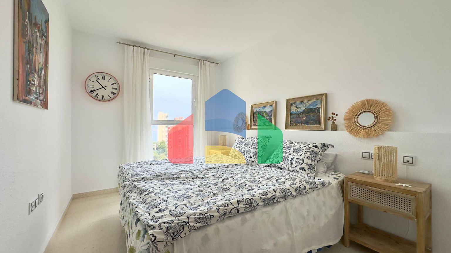 «Впечатляющая квартира на 18 этаже с панорамным видом на море в Бенидорме»