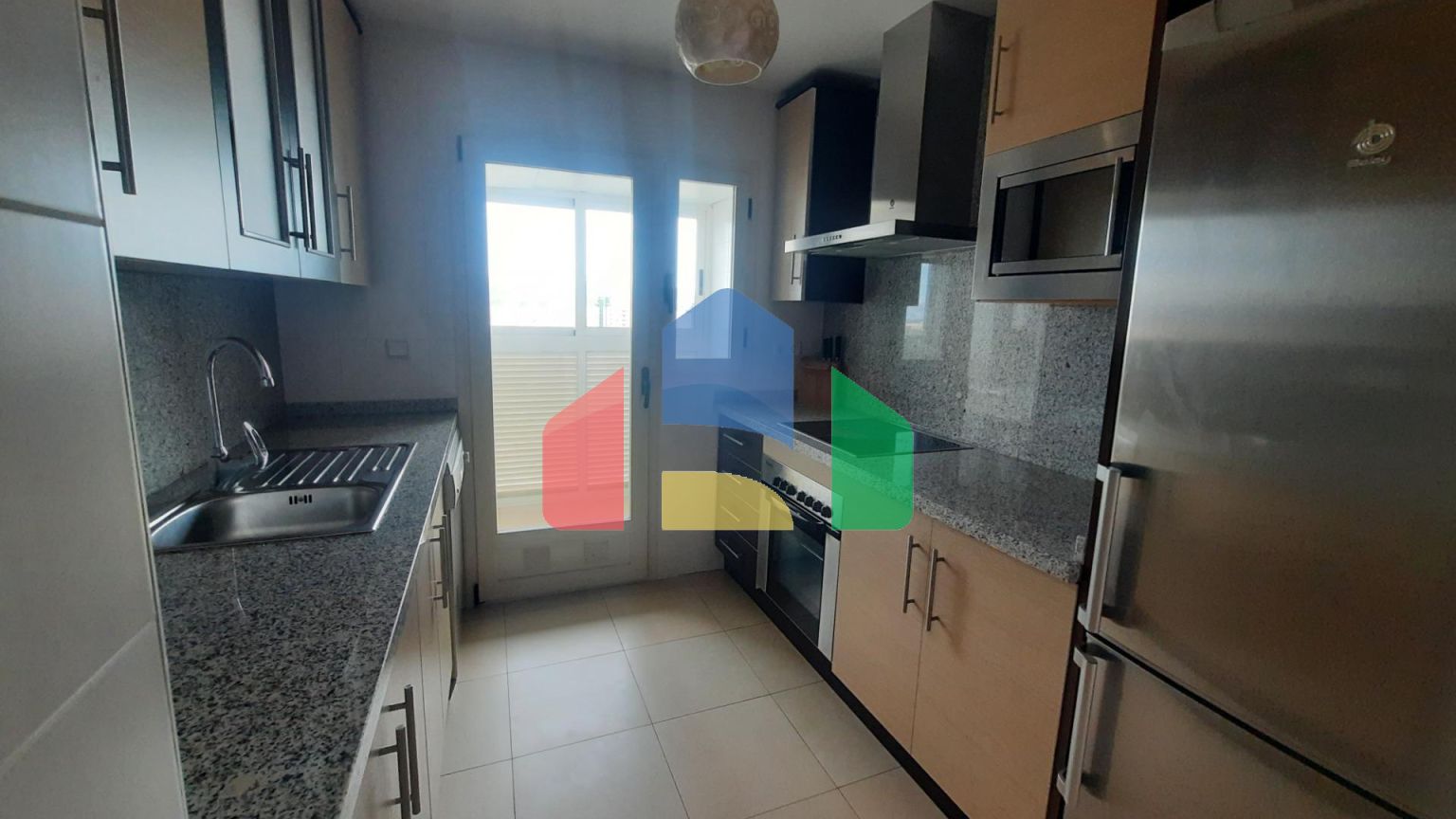 Уникальная квартира с панорамным видом в Бенидорме! ️