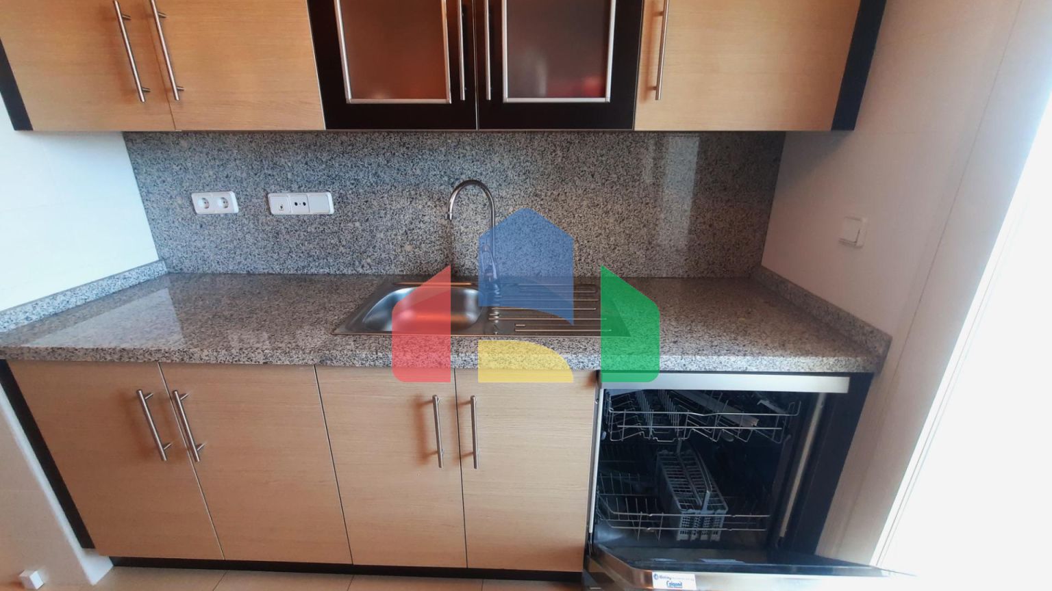 Уникальная квартира с панорамным видом в Бенидорме! ️