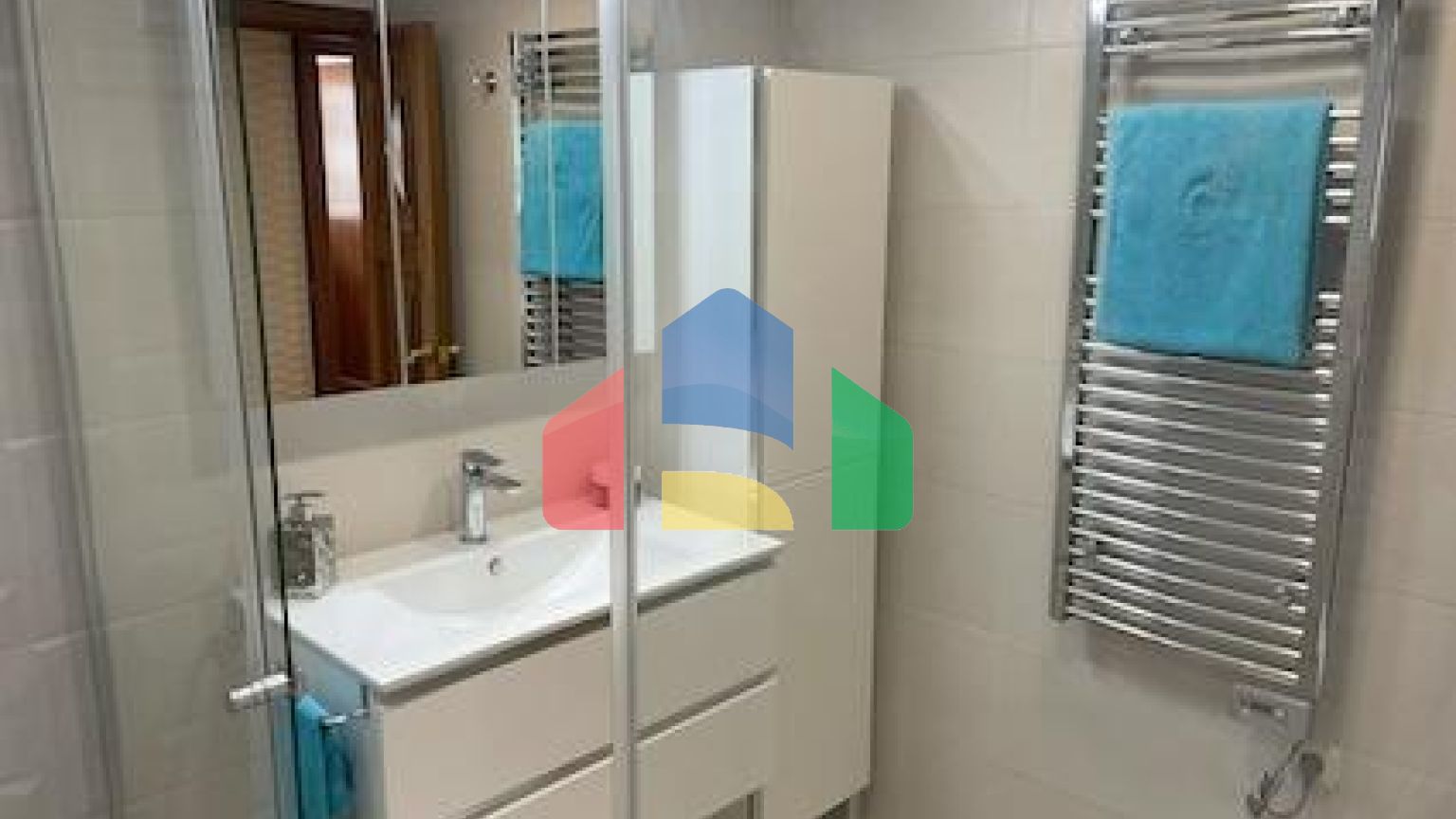 Эксклюзивная Реновированная Квартира на Первой Линии Пляжа в Бенидорме ️