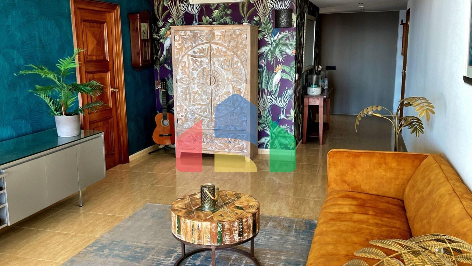 Эксклюзивная Реновированная Квартира на Первой Линии Пляжа в Бенидорме ️