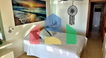 Эксклюзивная Реновированная Квартира на Первой Линии Пляжа в Бенидорме ️