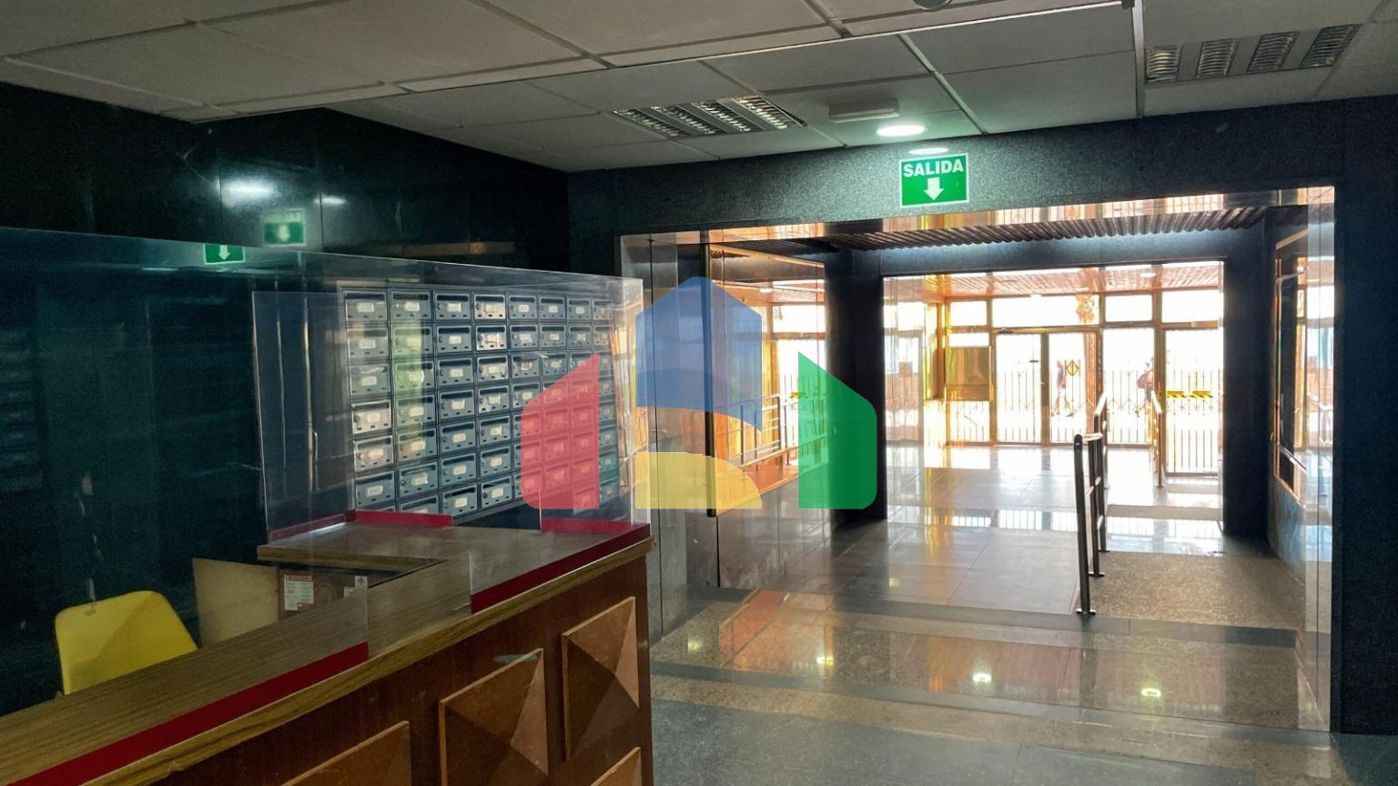 Эксклюзивная Реновированная Квартира на Первой Линии Пляжа в Бенидорме ️