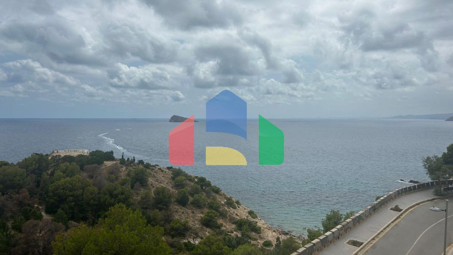 Дуплекс с видом на море в Бенидорме