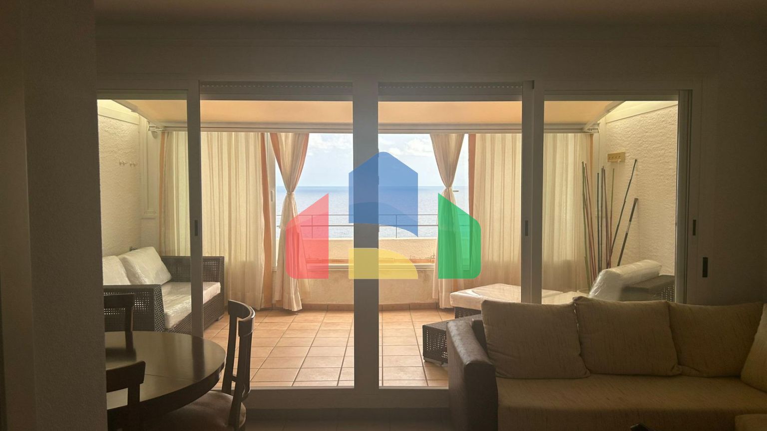 Дуплекс с видом на море в Бенидорме