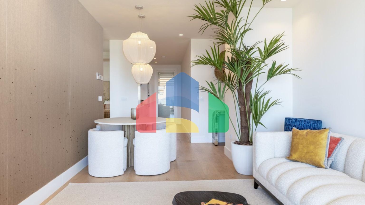 Последние роскошные апартаменты на первой линии Плайя де Пониенте